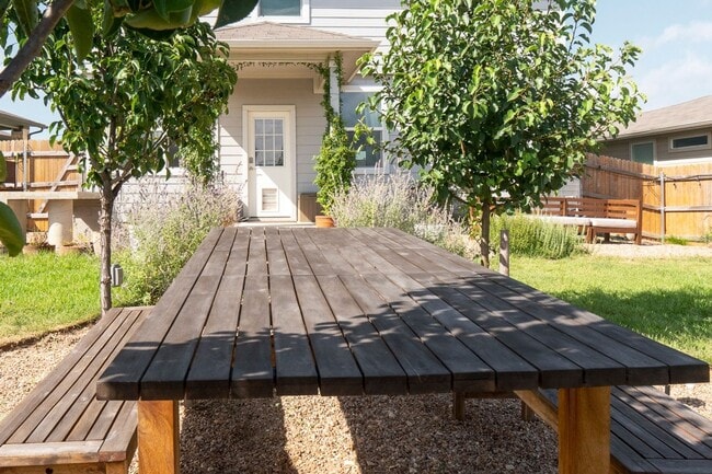 7716 Jacobean WY in Austin, TX - Building Photo - Building Photo