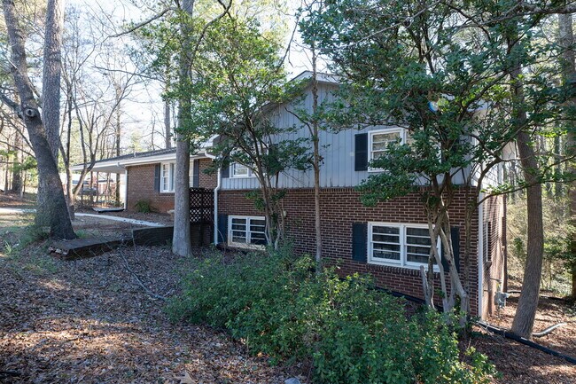 465 N Hairston Rd in Stone Mountain, GA - Building Photo - Building Photo