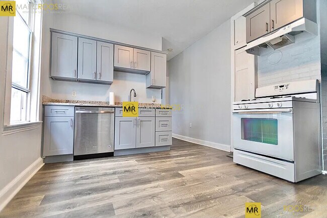 31 Chester St in Boston, MA - Foto de edificio - Building Photo