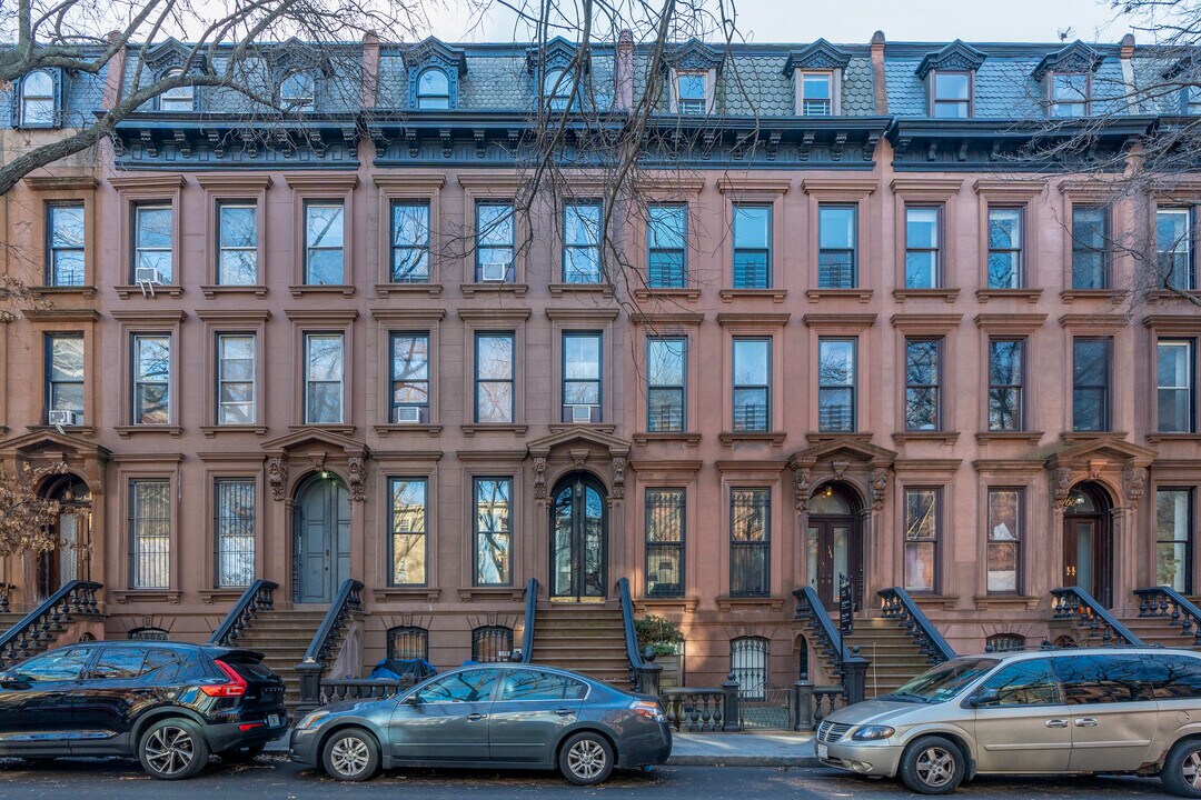 170 Lafayette Ave in Brooklyn, NY - Foto de edificio