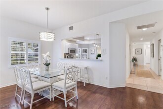 4395 Dover Ct in Naples, FL - Building Photo - Building Photo