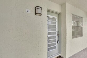 1102 Bahama Bend in Coconut Creek, FL - Building Photo - Building Photo