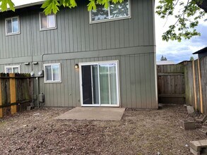 776-778 W Quinalt St in Springfield, OR - Building Photo - Building Photo