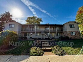 166 Eagle Ridge in O'Fallon, IL - Building Photo