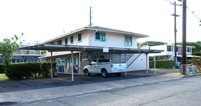 2840 Varsity Cir in Honolulu, HI - Building Photo - Building Photo