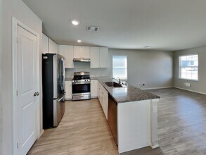 5446 Verdugos Pl in San Antonio, TX - Building Photo - Building Photo