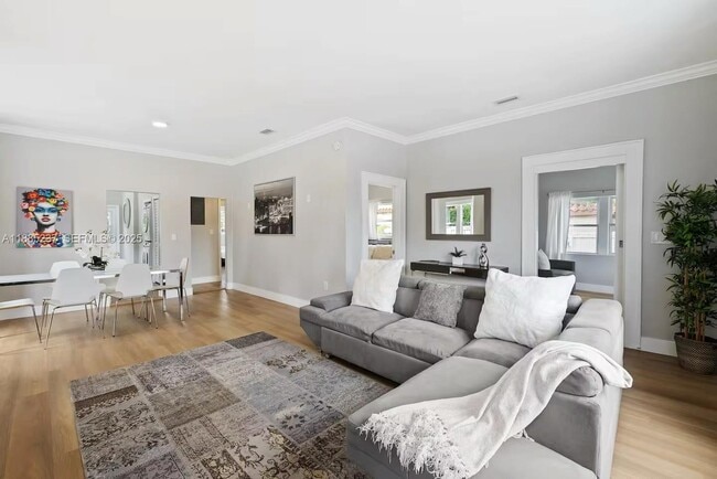 property at 4711 N Miami Ave