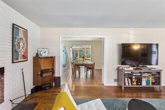 25 Chester Dr in Rye, NY - Building Photo - Building Photo