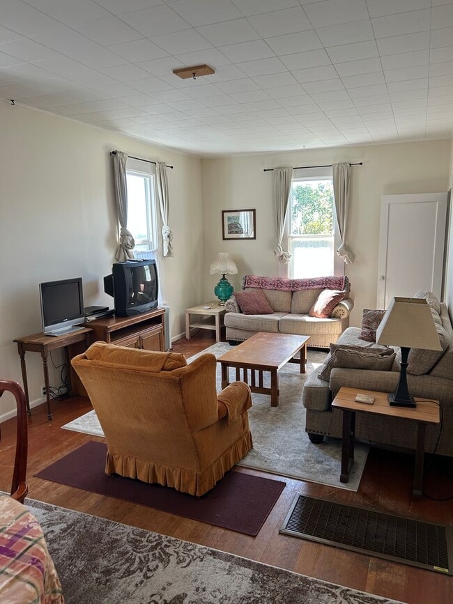 property at 872 Union St