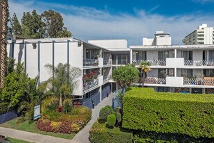 Mediterranean Apartments in Los Angeles, CA - Building Photo