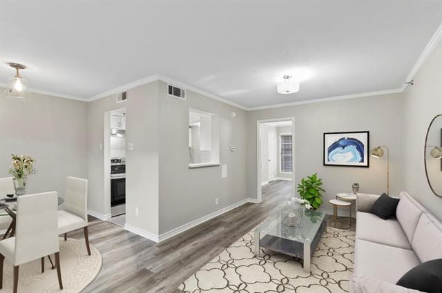 5916 Gaston Ave in Dallas, TX - Building Photo