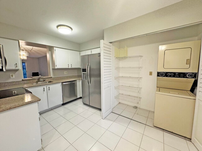 property at 7281 Amberly Ln