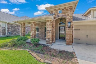 Available for June Move in! Charming 3/2 in Castlegate 2! in College Station, TX - Building Photo