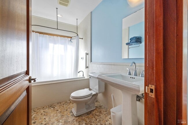 property at 1545 N Castle Rd