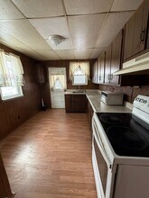 9 W Moody Ave in New Castle, PA - Building Photo - Building Photo