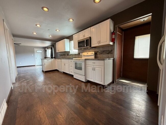 3625 2nd Ave N in Great Falls, MT - Building Photo - Building Photo