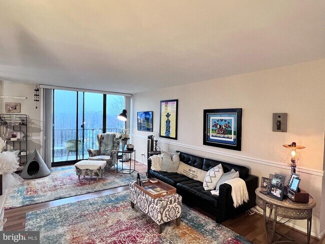 600 Roosevelt Blvd in Falls Church, VA - Building Photo - Building Photo