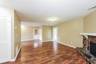 3835 Scarsborough Dr SW in Lawrenceville, GA - Building Photo - Building Photo