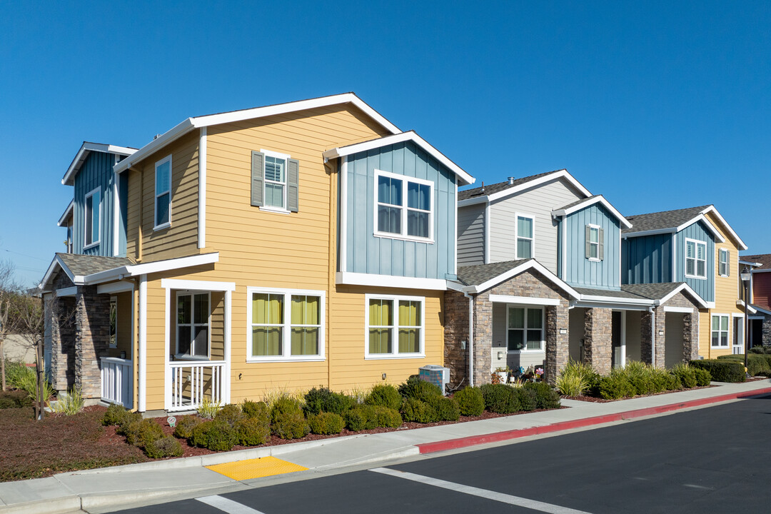 The Bungalows in San Lorenzo, CA - Building Photo