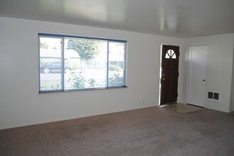 1211 Utah St in Wenatchee, WA - Building Photo - Building Photo