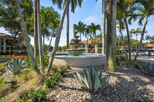 6503 N Military Trl in Boca Raton, FL - Building Photo - Building Photo