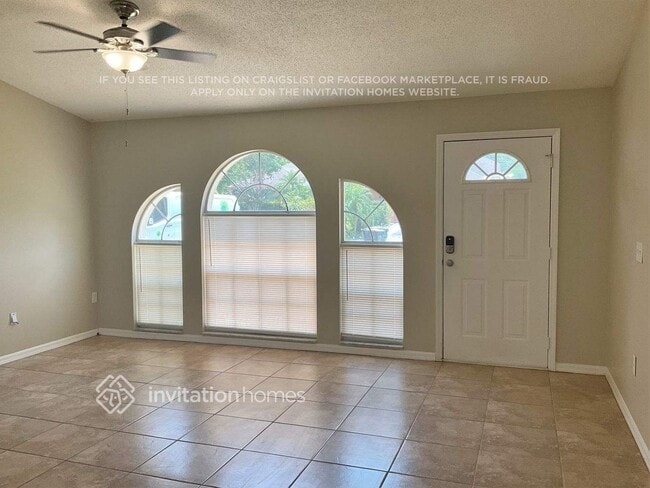 335 Lake Daisy Loop in Winter Haven, FL - Building Photo - Building Photo