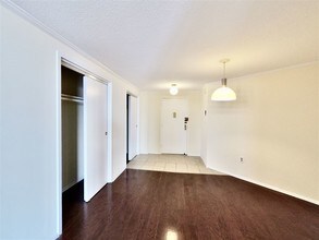 1434 Harmon Cove Tower in Secaucus, NJ - Building Photo - Building Photo