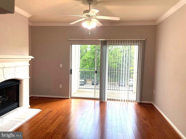 12124 Garden Ridge Ln in Fairfax, VA - Building Photo - Building Photo