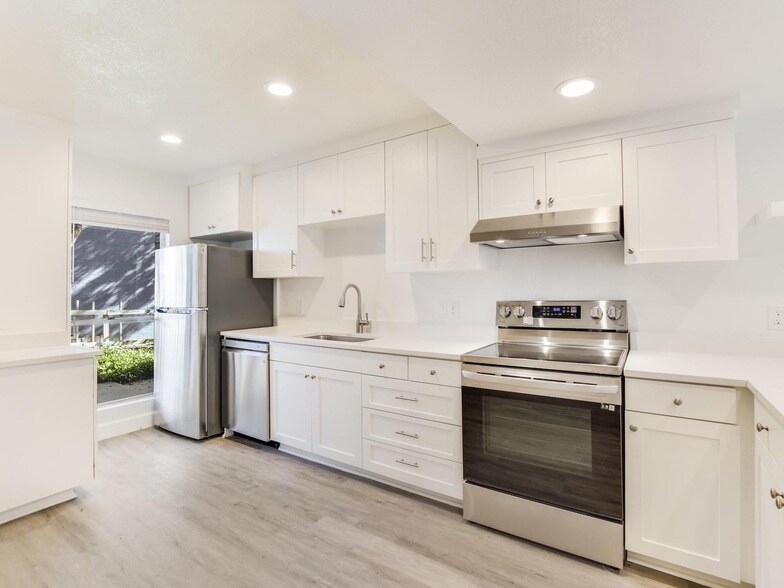 3816 Southway Dr, Unit 104 in Austin, TX - Foto de edificio