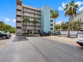 19925 Gulf Blvd in Indian Shores, FL - Building Photo - Building Photo