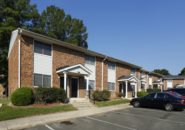 Naples Terrace in Durham, NC - Building Photo - Building Photo