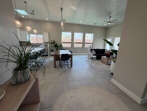 7900 Tiburon Hills Drive NW in Albuquerque, NM - Building Photo - Building Photo