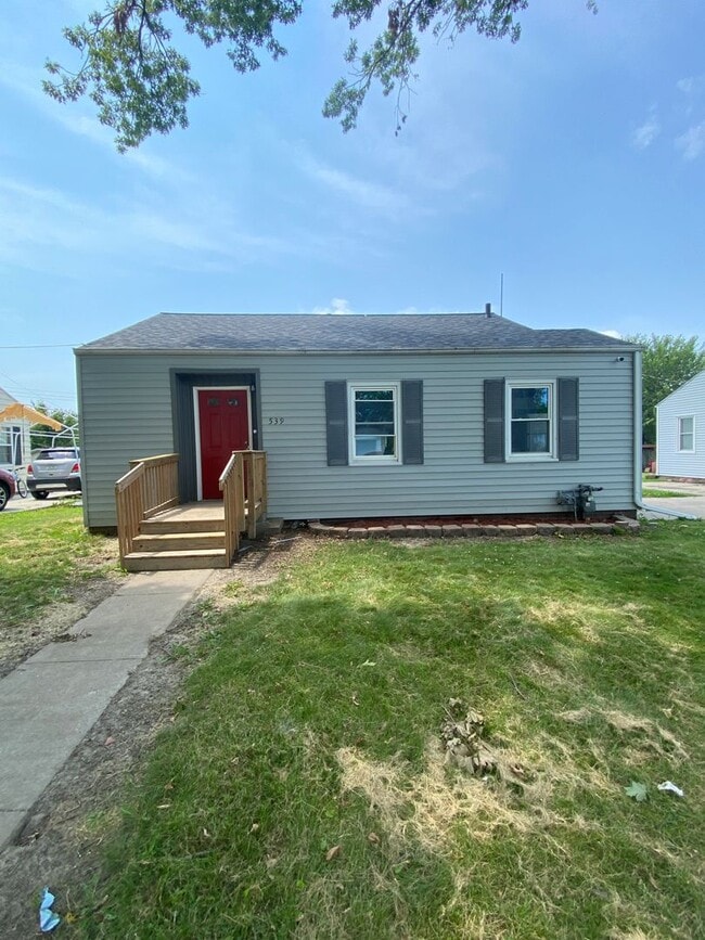 property at 539 W 9th St N