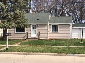 922 W Weiland Ave in Appleton, WI - Building Photo
