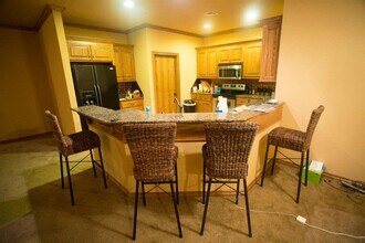 1101 Golden Leaf Dr in Moore, OK - Building Photo - Building Photo