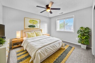 Cambridge Court Apartments in West Des Moines, IA - Building Photo - Building Photo