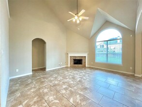 9702 Summit Bend Ln in Katy, TX - Building Photo - Building Photo