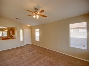 2019 S 85th Ln in Tolleson, AZ - Foto de edificio - Building Photo