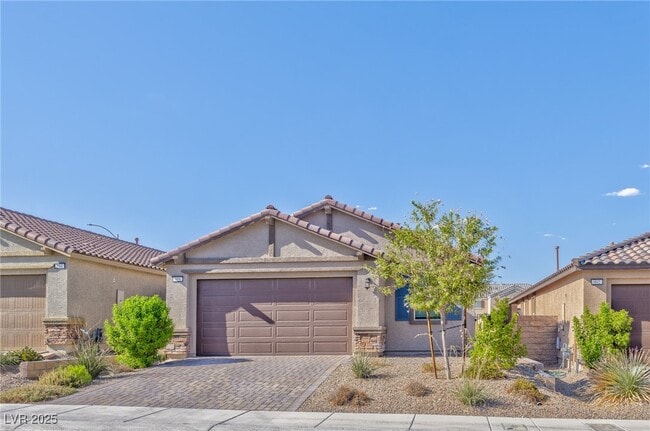 property at 988 Edel Hest Ave