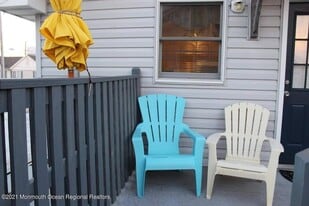 61 Fielder Ave, Unit 2ND FLR in Seaside Heights, NJ - Building Photo