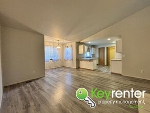 10202 E F St in Tacoma, WA - Building Photo - Building Photo