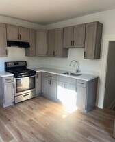 848 E 28th St in Oakland, CA - Building Photo