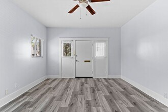 119 Orange Ave in Long Beach, CA - Foto de edificio - Building Photo