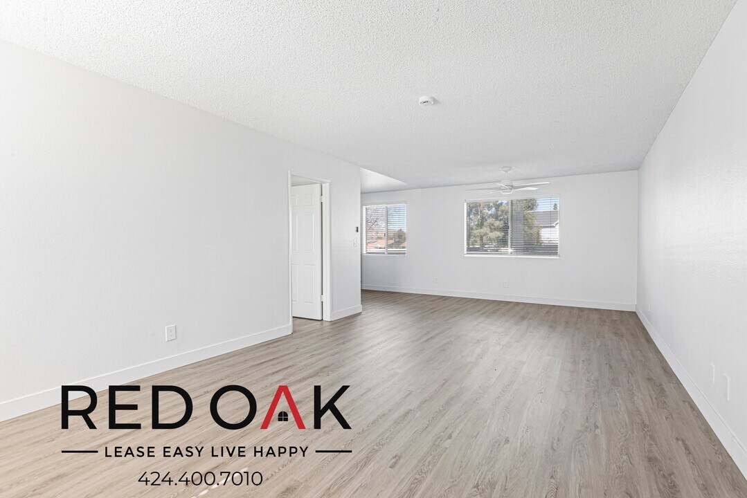 13325 Heacock St in Moreno Valley, CA - Building Photo