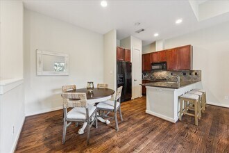 4410 Center St in Houston, TX - Building Photo - Building Photo