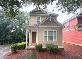 179 Magnolia Bluff Dr in Athens, GA - Building Photo