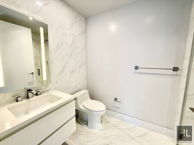 EAST 2ND ST, Unit 5A