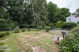 65 Little Silver Pkwy in Little Silver, NJ - Building Photo - Building Photo