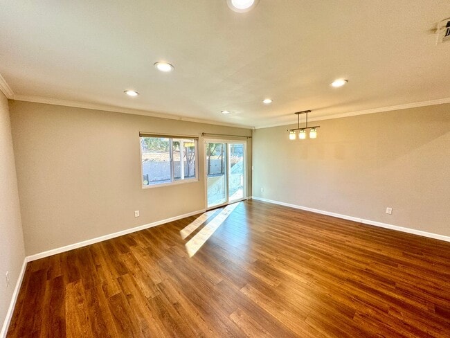 2156 Montiel Rd in San Marcos, CA - Building Photo - Building Photo