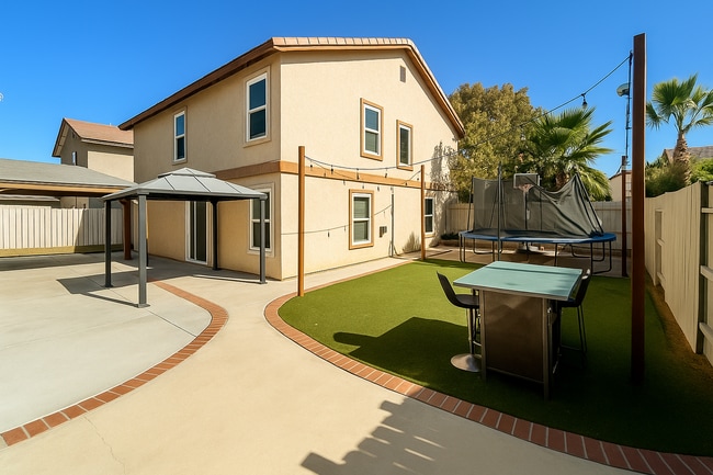 40339 Pantano Rd in Palmdale, CA - Building Photo - Building Photo